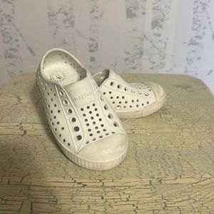 NATIVE Jefferson Solid White toddler Slip On Rubber Shoe Childrens 6